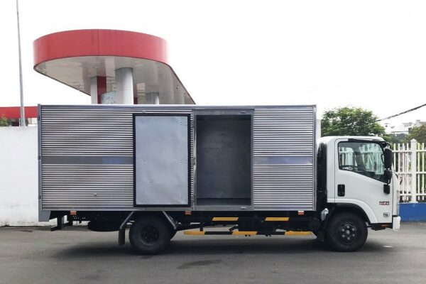 Xe Tải Isuzu NPR 400 3.5 Tấn Thùng Kín Euro 5 - Hình ảnh 7