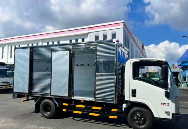 Xe Tải Isuzu QKR 210 Euro 5 - Hình ảnh 5